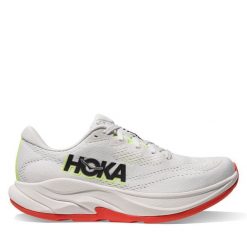 Buty do biegania Hoka. Białe obuwie sportowe damskie HOKA, bez wzorów, bez zapięcia, do biegania. Za 599.99 zł.