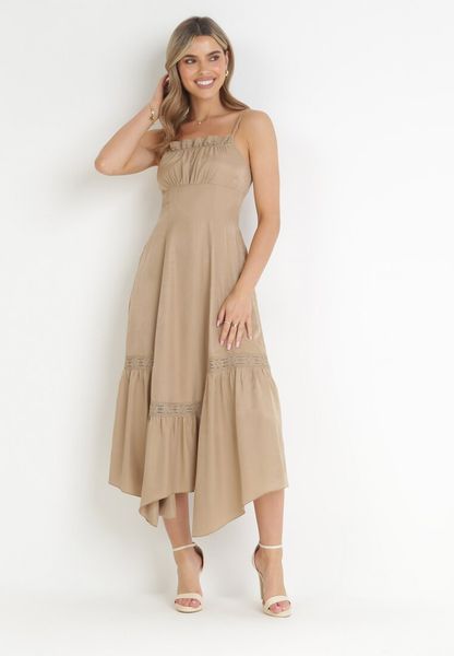 Beżowa Maxi Rozkloszowana Sukienka ze Zdobieniami z Koronki i Troczkiem Elenime. Brązowe sukienki damskie Born2be, na imprezę, m, z aplikacjami, z koronki, bez kołnierzyka, bez ramiączek, maxi, rozkloszowane. Za 89.99 zł.