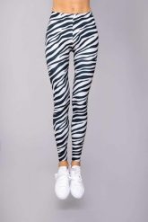 Legginsy sportowe damskie DEEP TRIP Zebra. Czarne legginsy damskie DEEP TRIP, bez wzorów, z elastanu. Za 179.00 zł.