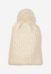 Jasnobeżowa Czapka w Ozdobny Warkoczowy Splot z Pomponem Emmilae. Brązowe czapki damskie Renee, bez wzorów, z dzianiny, eleganckie. Za 29.99 zł.