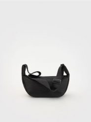 Saszetka crossbody - czarny. Czarne saszetki i nerki męskie Reserved, małe. W wyprzedaży za 59.99 zł.