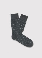 Szare skarpetki męskie we wzorki P000B-SX-526-S-0. Szare skarpety męskie Pako Lorente, bez wzorów, z bawełny. Za 39.99 zł.