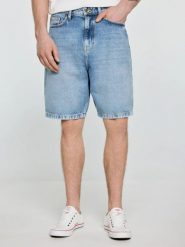 Szorty męskie jeansowe niebieskie Deneez 190. Niebieskie szorty męskie BIG STAR, bez wzorów, z jeansu, eleganckie. Za 179.99 zł.