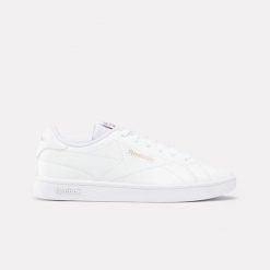 Buty sportowe damskie Reebok Court Clean sneakersy białe (100074383). Białe obuwie sportowe damskie Reebok, bez wzorów, bez zapięcia, trekkingowe. Za 239.00 zł.