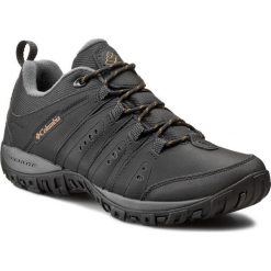 Trekkingi COLUMBIA - Woodburn II BM3924 Black/Caramel 010. Czarne buty zimowe męskie Columbia, z materiału, bez zapięcia. W wyprzedaży za 269.00 zł.