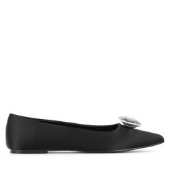 Baleriny DeeZee. Czarne balerinki damskie DeeZee, bez wzorów, bez obcasa, bez zapięcia. Za 79.99 zł.