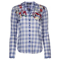 Desigual koszula damska Cabaceira S niebieski. Niebieskie koszule damskie Desigual, s, bez wzorów, z materiału, bez kołnierzyka, bez ramiączek. W wyprzedaży za 169.00 zł.