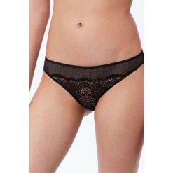Etam - Figi Timing. Czarne majtki damskie Etam, z elastanu. W wyprzedaży za 39.90 zł.