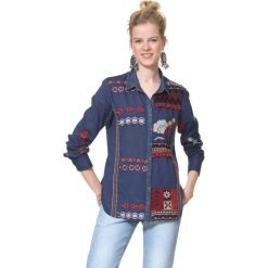 Desigual Peru Koszula Niebieski. Niebieskie koszule damskie Desigual, l, z aplikacjami, z bawełny, bez kołnierzyka, bez ramiączek. Za 464.95 zł.