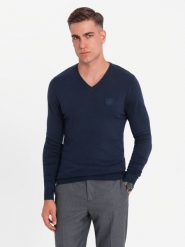 Męski elegancki sweter BASIC V-neck z wiskozą granatowy V2 OM-SWBS-0107 M. Niebieskie swetry męskie Ombre, m, bez wzorów, z wiskozy, eleganckie, bez kołnierzyka, bez ramiączek. Za 136.15 zł.