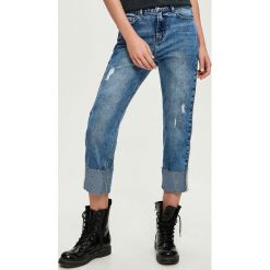 Jeansy relaxed fit - Niebieski. Niebieskie jeansy damskie Sinsay, bez wzorów, z jeansu. Za 89.99 zł.