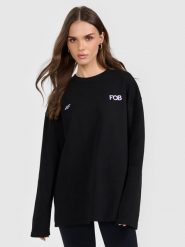 4F Bluza dresowa nierozpinana bez kaptura damska - czarna XL. Czarne bluzy damskie 4F, xl, bez wzorów, z dresówki, bez ramiączek, bez kaptura. W wyprzedaży za 69.99 zł.