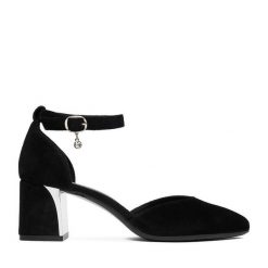 Czółenka Lasocki. Czarne czółenka damskie Lasocki, bez wzorów, bez obcasa, bez zapięcia. Za 229.99 zł.