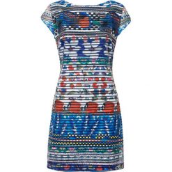 Desigual sukienka damska Vest Fiona L wielobarwny. Sukienki damskie Desigual, l, bez wzorów, bez kołnierzyka, bez ramiączek. W wyprzedaży za 220.00 zł.