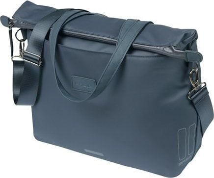 Torba BASIL MANHATTAN COMMUTER BICYCLE LAPTOP BAG, HOOK-ON, 12L, Wodoodporna, Navy (NEW 2025). Niebieskie torby na laptopa damskie BASIL, bez wzorów. Za 352.52 zł.