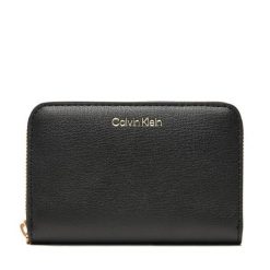 Portfel Calvin Klein. Czarne portfele damskie Calvin Klein. Za 169.99 zł.