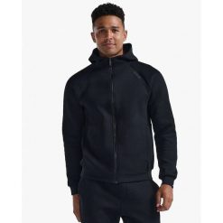 Bluza z kapturem z pełnym zamkiem błyskawicznym 2XU Commute. Czarne bluzy sportowe męskie 2XU, m, bez wzorów, z polaru, z kapturem. Za 492.50 zł.