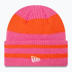 Czapka zimowa damska New Era Stripe Cuff Knit Beanie. Czerwone czapki damskie New Era, na zimę, bez wzorów. Za 139.99 zł.