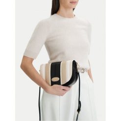 Torebka Lasocki. Listonoszki damskie Lasocki, bez wzorów, bez dodatków. Za 169.99 zł.