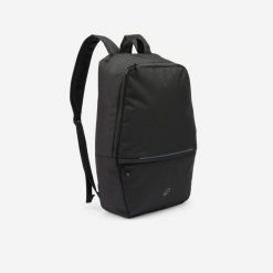 Plecak sportowy z kieszenią na buty Kipsta Essential 17 L. Plecaki męskie KIPSTA, bez wzorów, sportowe. Za 29.99 zł.