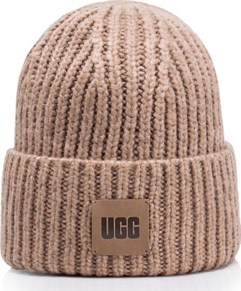 UGG Czapka damska UGG Chunky. Czapki damskie UGG, na zimę, bez wzorów. Za 249.00 zł.
