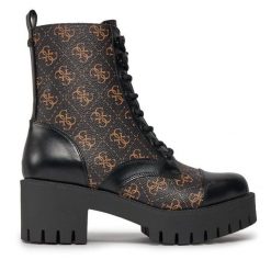Botki Guess. Brązowe botki damskie Guess, z aplikacjami, bez obcasa, na słupku, bez zapięcia. Za 719.99 zł.