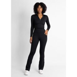 Damskie legginsy golfowe Ventura – Wysoki stan, modelujące, oddychające. Czarne legginsy damskie FLAIRWAY GOLF, bez wzorów, z tkaniny. Za 255.00 zł.