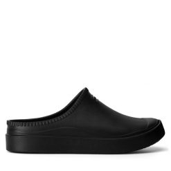 Klapki Hunter. Czarne klapki damskie Hunter, bez wzorów, bez obcasa, bez zapięcia. Za 249.99 zł.