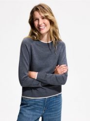 Sweter z kontrastową lamówką - ciemnoszary. Szare swetry nierozpinane damskie Reserved, l, bez wzorów, z dzianiny, bez kołnierzyka, bez ramiączek. Za 99.99 zł.
