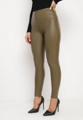 Zielone Legginsy z Ekoskóry z Guzikami Wysokim Stanem i Gumką w Talii Sintheria. Zielone legginsy damskie Born2be, z aplikacjami, z jeansu. Za 49.99 zł.