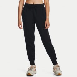 Spodnie dresowe damskie Under Armour Rival Fleece joggery. Czarne spodnie sportowe damskie Under Armour, bez wzorów, z dresówki, sportowe, długie. W wyprzedaży za 92.02 zł.