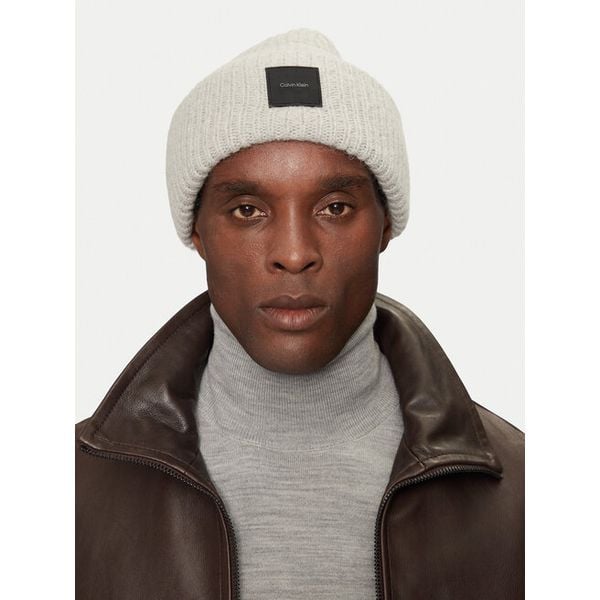 Czapka Calvin Klein. Szare czapki męskie Calvin Klein, na zimę, bez wzorów. Za 149.99 zł.