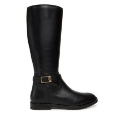 Kozaki Tommy Hilfiger. Czarne kozaki damskie Tommy Hilfiger, bez wzorów, bez obcasa, na płaskiej podeszwie, bez zapięcia. Za 589.99 zł.