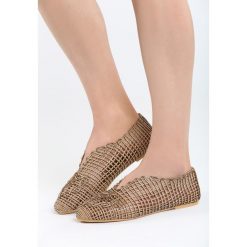 Brązowe Balerinki Beautiful Ones. Brązowe balerinki damskie Born2be, bez wzorów, bez obcasa, na płaskiej podeszwie, bez zapięcia. Za 99.99 zł.