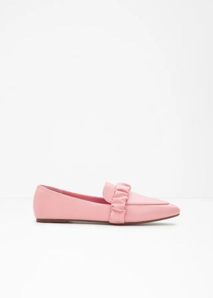 Loafersy. Czerwone balerinki damskie bonprix, bez wzorów, bez obcasa, bez zapięcia. Za 54.99 zł.