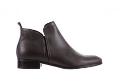 Botki Bayla-076 1592 Grafit, Skóra naturalna - 37. Botki damskie Bayla, na zimę, bez wzorów, ze skóry, klasyczne, bez obcasa, bez zapięcia. W wyprzedaży za 149.00 zł.