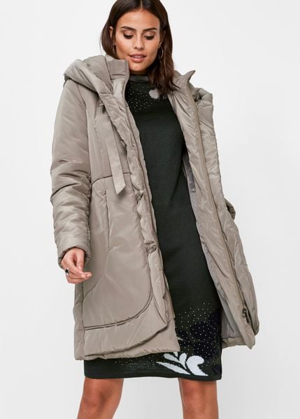 Krótki płaszcz pikowany. Brązowe płaszcze damskie bonprix, bez wzorów, bez kołnierzyka, bez kaptura. Za 239.99 zł.