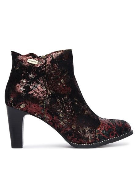 Laura Vita Botki Albane 198 Czerwony. Czerwone botki damskie Laura Vita, bez wzorów, z nubiku, bez obcasa, na słupku, bez zapięcia. Za 469.99 zł.