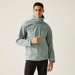 Kurtka wodoodporna Regatta Okara. Niebieskie kurtki męskie Regatta, m, bez wzorów, z materiału, z kapturem. Za 167.99 zł.