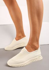 Beżowe Buty Sportowe Wsuwane z Elastyczną Cholewką Risacada. Brązowe obuwie sportowe damskie Born2be, bez wzorów, z jeansu, bez zapięcia. Za 29.99 zł.