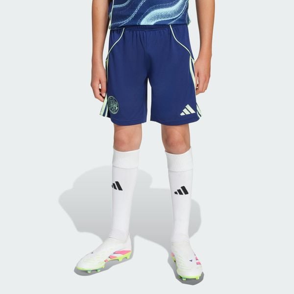 Szorty Ajax Amsterdam 25/26 Away. Niebieskie szorty damskie Adidas, bez wzorów, sportowe. Za 179.00 zł.