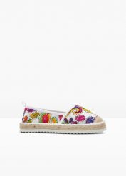 Espadryle. Białe balerinki damskie bonprix, z aplikacjami, bez obcasa, bez zapięcia. Za 84.99 zł.