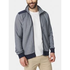 Sweter męski TBS Cairogil. Niebieskie swetry męskie TBS, na zimę, m, bez wzorów, sportowe, bez kołnierzyka, bez ramiączek. Za 382.50 zł.