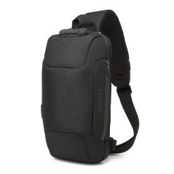 Plecak antykradzieżowy z USB WOZINSKY. Czarne plecaki męskie Wozinsky, bez wzorów, z materiału, biznesowe. Za 189.00 zł.