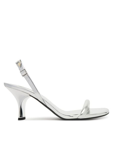 Calvin Klein Sandały Sculpt Kitt Heel Strappy Lth Met HW0HW02709 Srebrny. Szare sandały damskie Calvin Klein, bez wzorów, ze skóry, bez obcasa, na słupku, bez zapięcia. Za 569.99 zł.