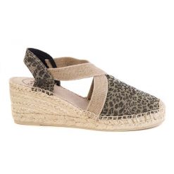 Sportowe sandały Toni Pons Triton Leo ZLN 0383. Brązowe obuwie sportowe damskie Toni Sailer, na lato, bez wzorów, bez zapięcia. Za 306.99 zł.