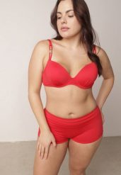 Czerwone Bikini z Ozdobnym Marszczeniem Biustonosz i Majtki Typu Bokserki Peiria. Czerwone bikini Born2be, bez wzorów. Za 99.99 zł.