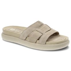 Klapki damskie Nessi, naturalna skóra zamszowa z szerokimi paskami na cholewce profilowaną wkładką, bez, 22213-W4. Brązowe klapki damskie Nessi, na lato, bez wzorów, ze skóry, wakacyjne, bez obcasa, bez zapięcia. Za 229.00 zł.