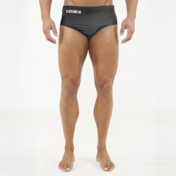 Kąpielówki slip TUTORE czarne. Czarne kąpielówki męskie Legea, m, bez wzorów. W wyprzedaży za 56.00 zł.