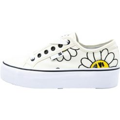 Trampki DC Shoes Manual Platform, Kobiety. Białe trampki i tenisówki damskie DC Shoes, bez wzorów, bez zapięcia. Za 390.00 zł.